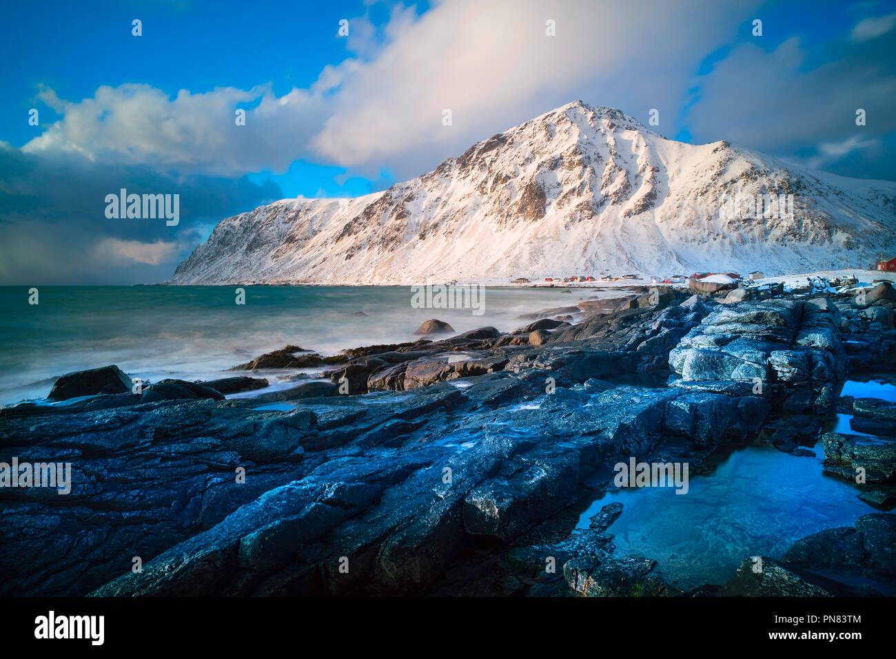 Norway scenery hi-res stock photography and images - Alamy