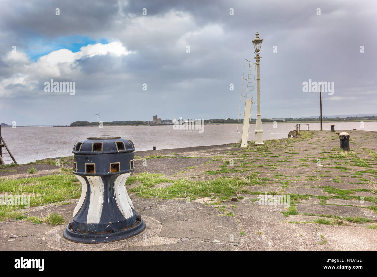 Lydney gloucestershire hires stock photography and images Alamy