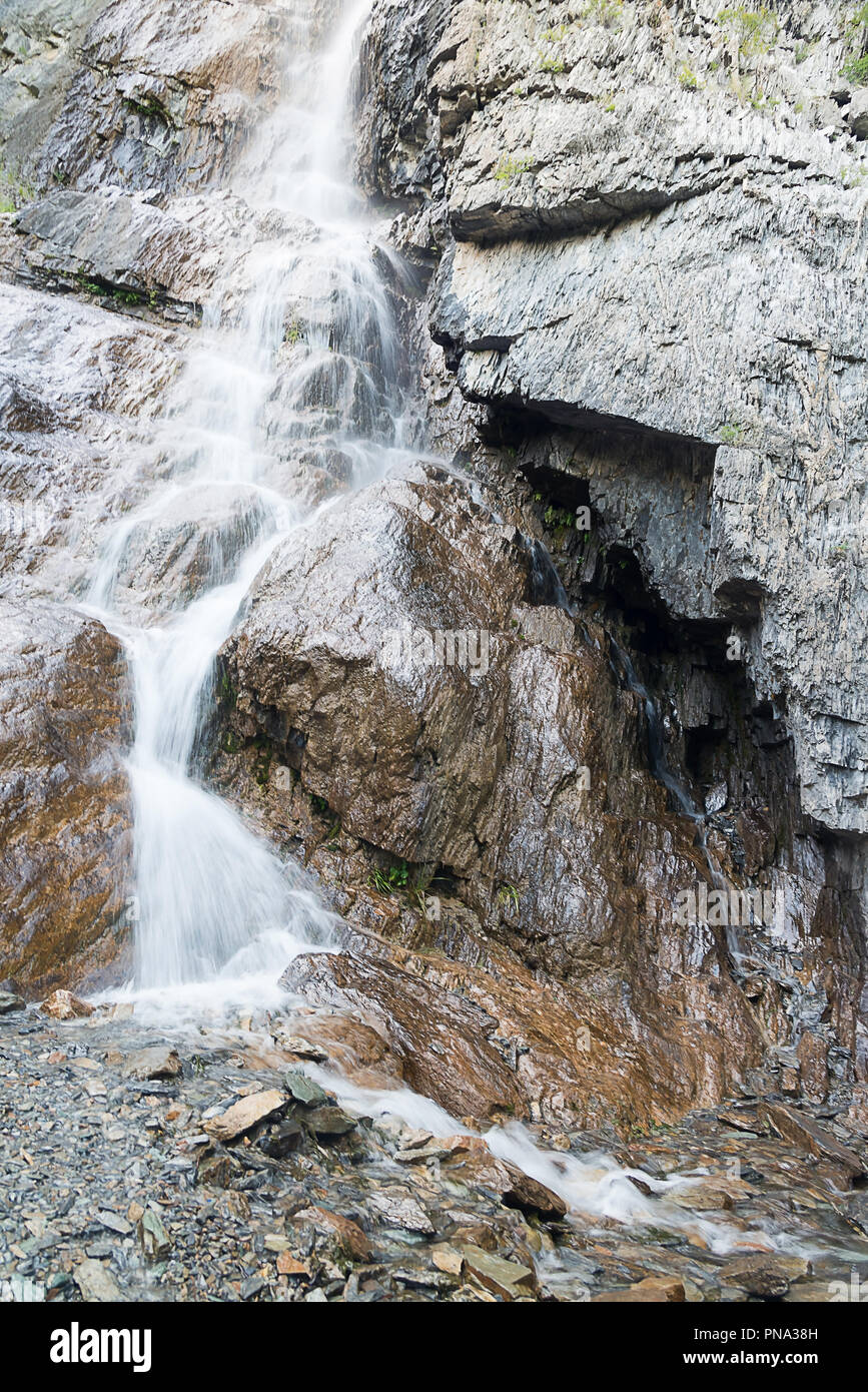 Large stone falls hi-res stock photography and images - Alamy