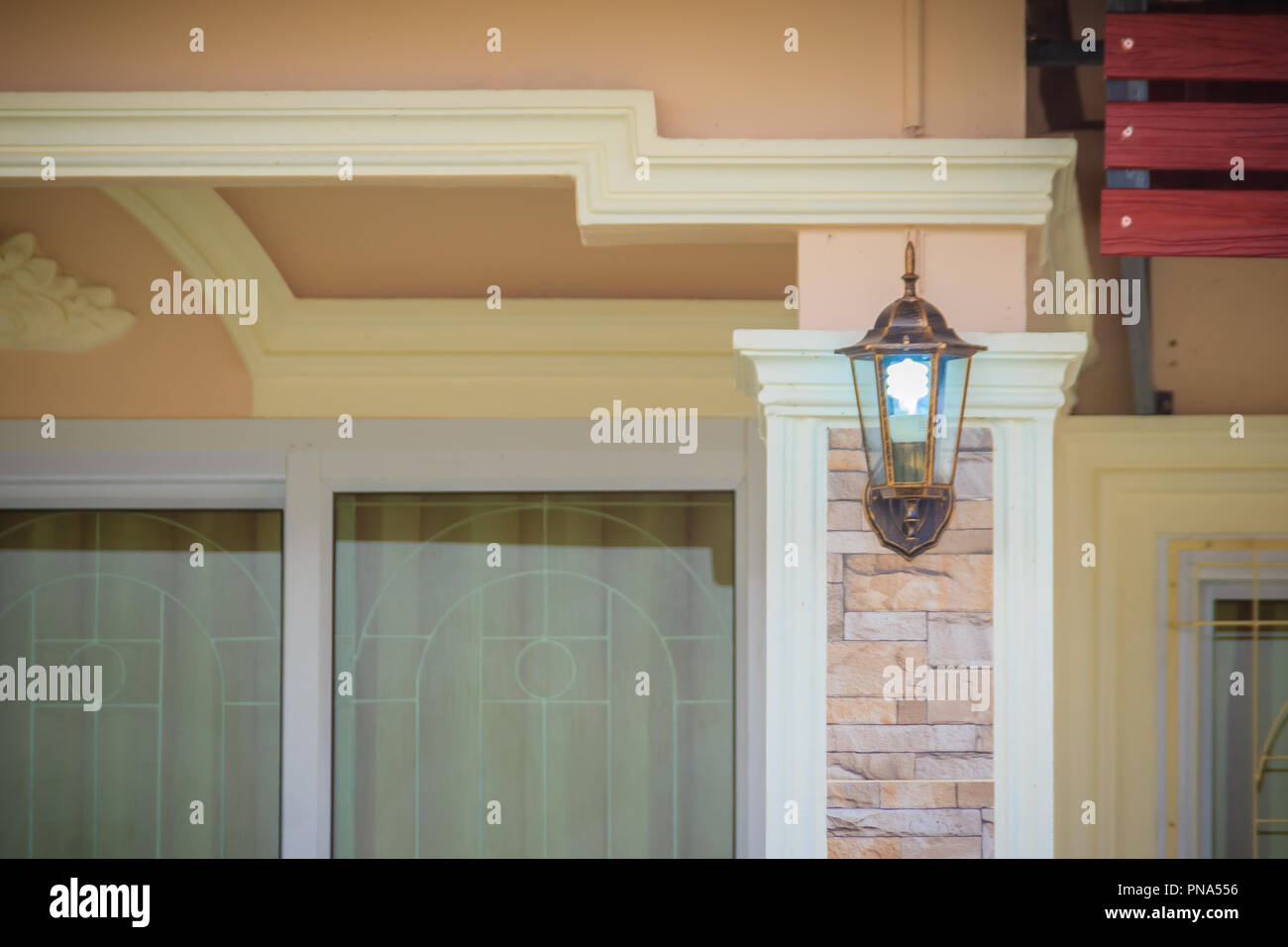 House front lantern hot sale design