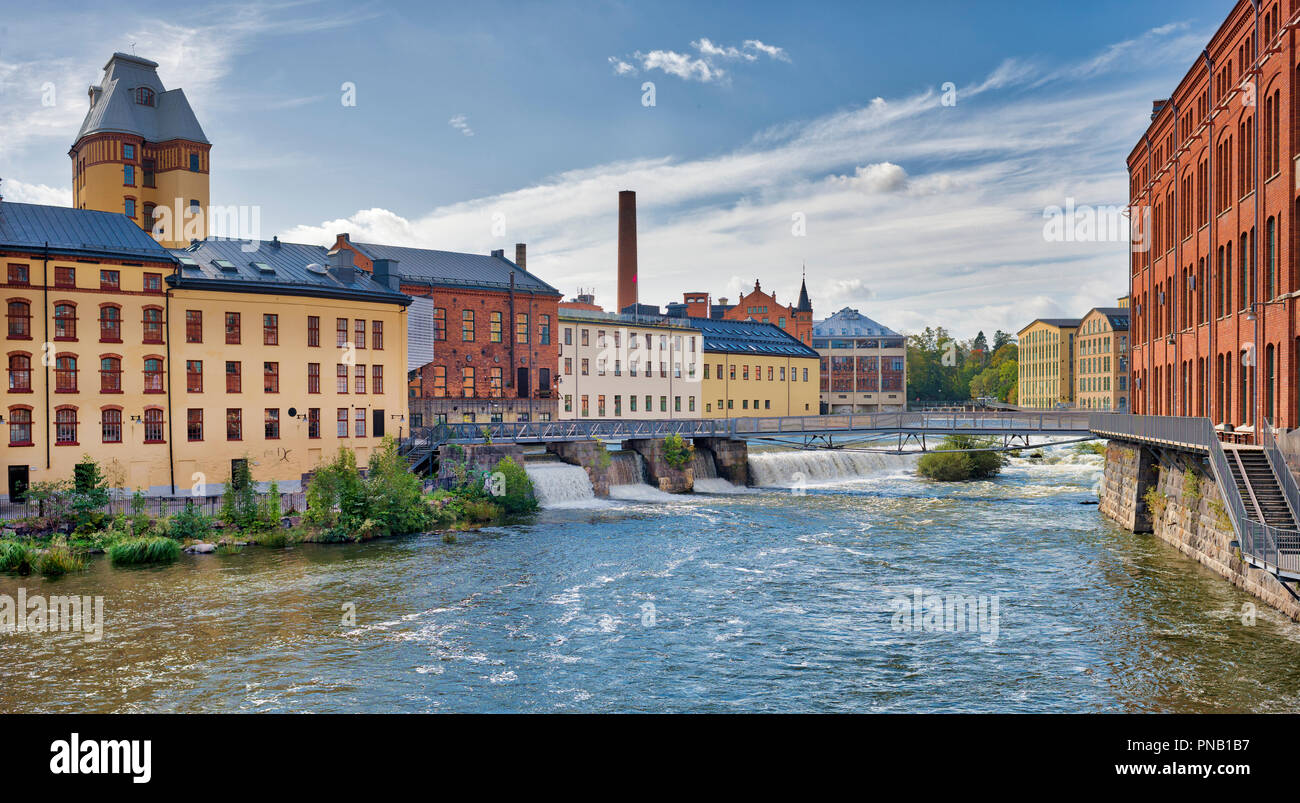 Motala strom i Norrkoping with campus bridge and Linkopings universitet Campus Norrkoping Stock Photo