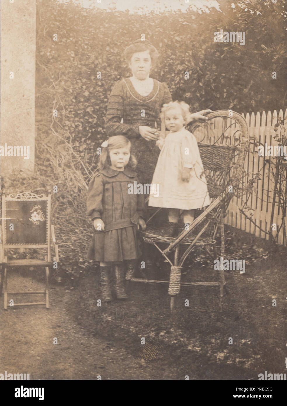 * Vintage Shipton Moyne Photograph of Ethel Banfield and Her Two Children Grace and Dubs. Stock Photo