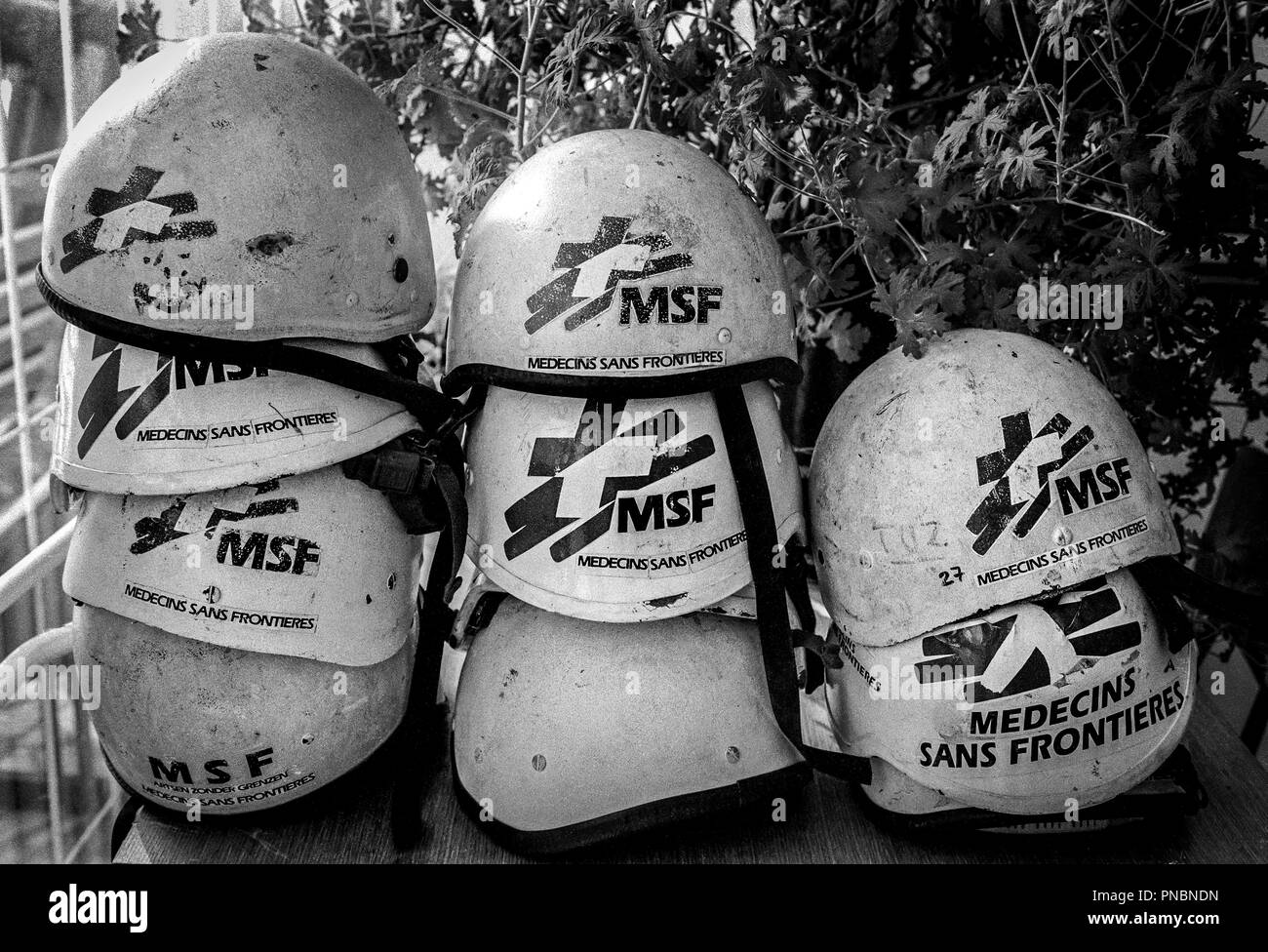 From 1993-2002  MSF bore witness to the war stricken former Yugoslavia, marked by ethnic cleansing, crimes against humanity and a neglectful international community.  MSF first began work in Srebrenica (in Bosnia and Herzegovina) as part of a UN convoy in 1993, one year after the Bosnian War had begun.  Throughout the war in the former Yugoslavia, Doctors Without Borders ran surgery programs, distributed medical supplies and drugs to hospitals and clinics, operated mobile clinics, and worked in refugee camps. Stock Photo