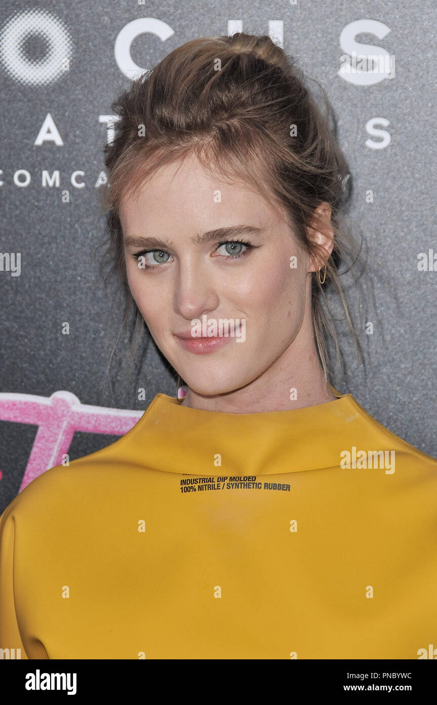 Mackenzie Davis at the "Tully" Los Angeles Premiere held at the Regal