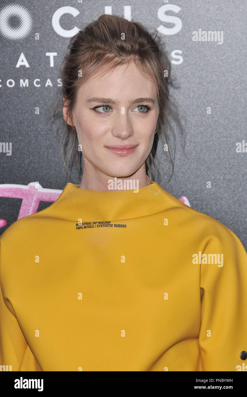 Mackenzie Davis at the 'Tully' Los Angeles Premiere held at the Regal Cinemas LA Live in Los Angeles, CA on Wednesday, April 18, 2018. Photo by PRPP / PictureLux  File Reference # 33580 051PRPP01  For Editorial Use Only -  All Rights Reserved Stock Photo