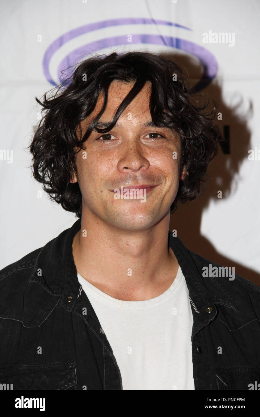Bob Morley Promoting The 100 At Day 1 Of Wondercon Anaheim 2018