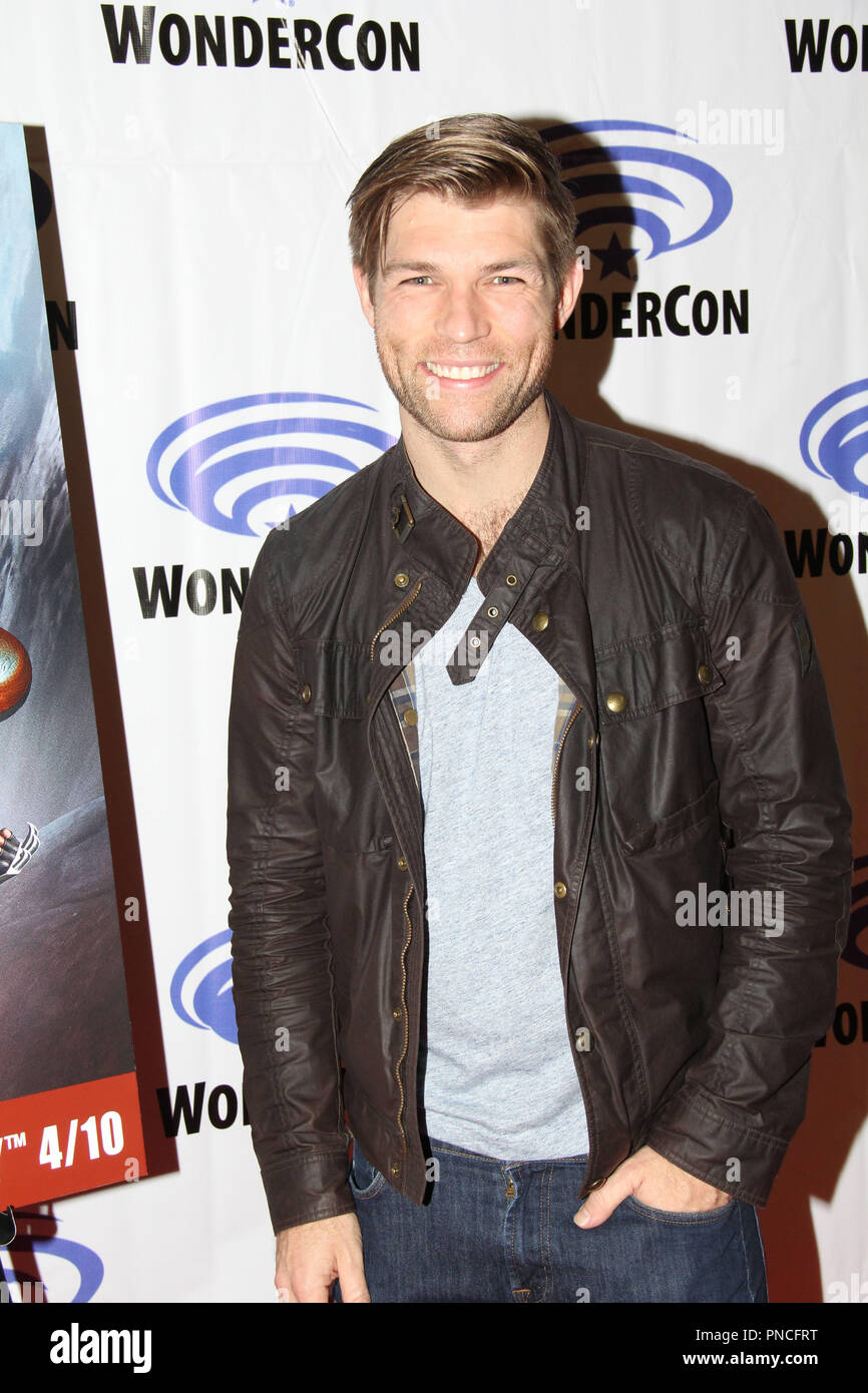 Liam McIntyre promoting DC's Suicide Squad Hell To Pay at  Day 1 of WonderCon Anaheim 2018. Held at the Anaheim Convention Center in Anaheim, CA. March 23 2018. Photo by: Richard Chavez / PictureLux Stock Photo