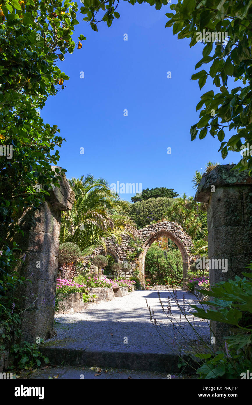 Abbey Gardens Tresco High Resolution Stock Photography and Images - Alamy