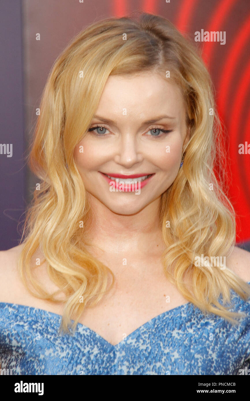 Izabella Miko Izabella Miko
