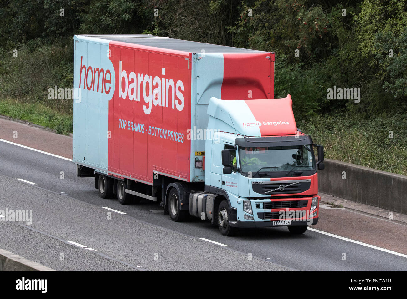 Home Bargains Truck Hi res Stock Photography And Images Alamy chiltern-primary-school-hull-england-parents-school-newsletters
