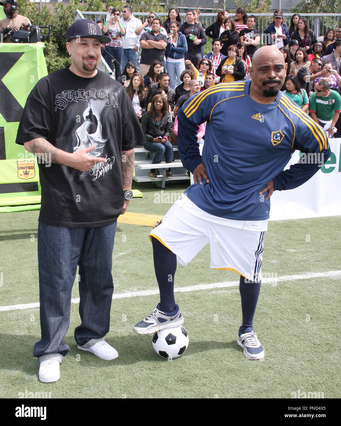 (l-r) B-Real and Sen Dog of Cypress Hillat the MTV Tr3s Rock N' Gol TV special taping held at the Home Depot Center in Carson, CA on Wednesday, March 31, 2010. ROCK N’ GOL airs on June 3rd at 9:00pm (EST) on MTV Tr3s with an additional MTV2 broadcast post premiere. Photo by Pedro Ulayan Pacific Rim Photo Press. /PictureLux File Reference # BRealSenDog 01 33110PLX   For Editorial Use Only -  All Rights Reserved Stock Photo