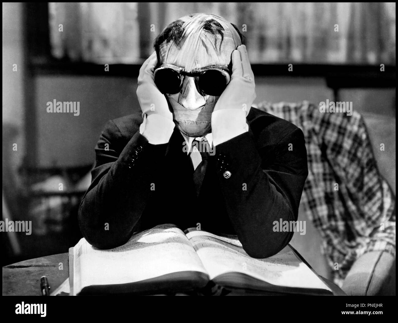 The Invisible Man And 1933 Stock Photos & The Invisible Man And 1933 Stock Images Alamy