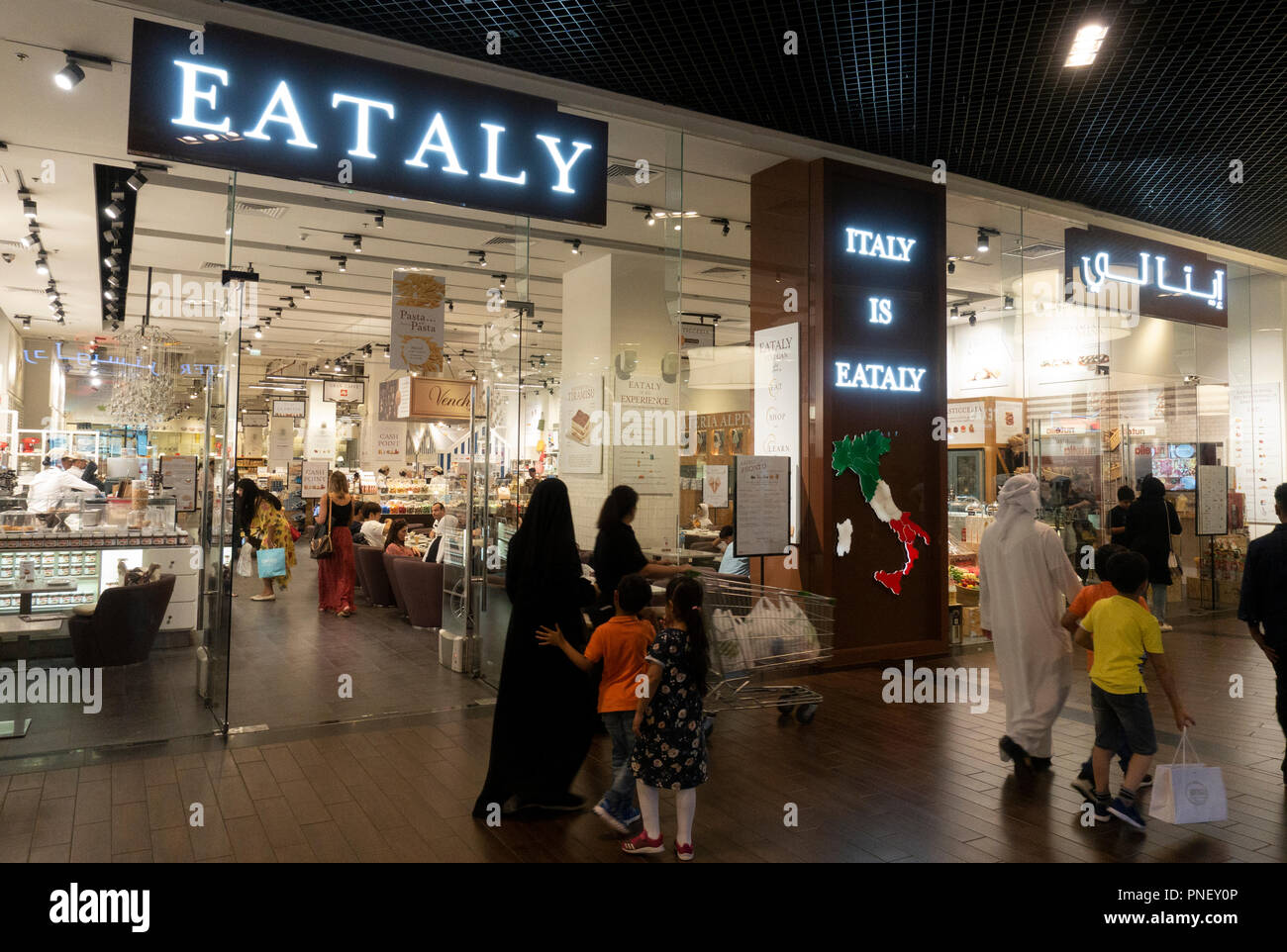 Eataly Italian Supermarket And Restaurant Inside Dubai Mall Uae