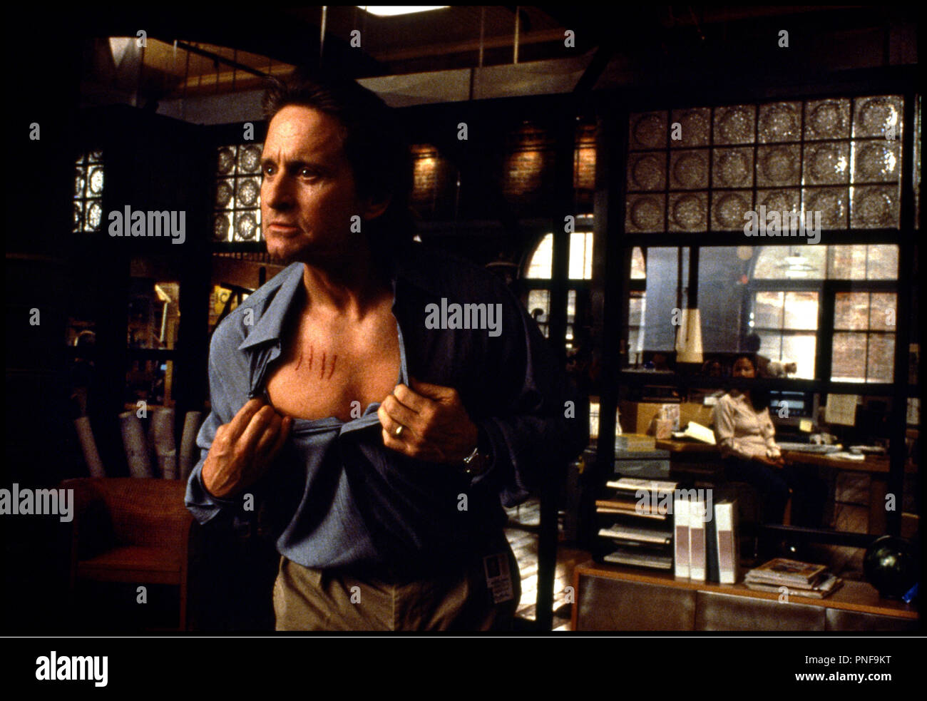 Film Harcèlement Avec Michael Douglas Disclosure Michael Douglas Stock Photos & Disclosure Michael Douglas