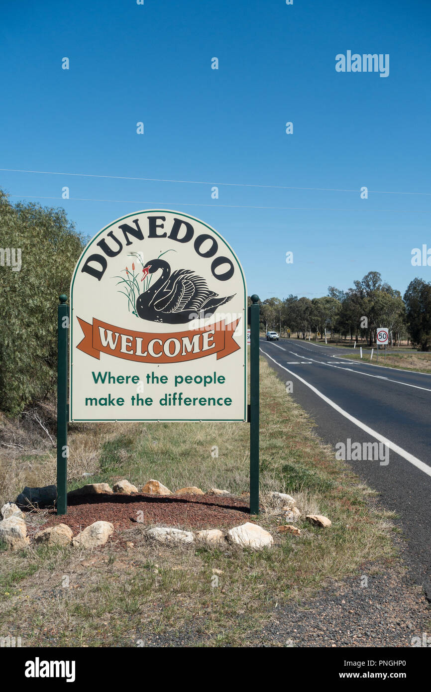 Town Sign on the Castlereagh Highway for Dunedoo NSW Australia featuring a black swan. Stock Photo