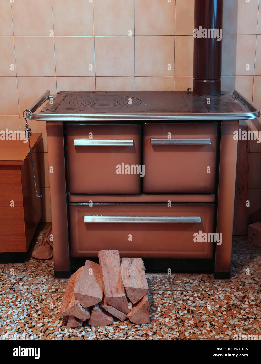 Old Cast Iron Wood Stove In The Mountain Cabin S Kitchenette Stock