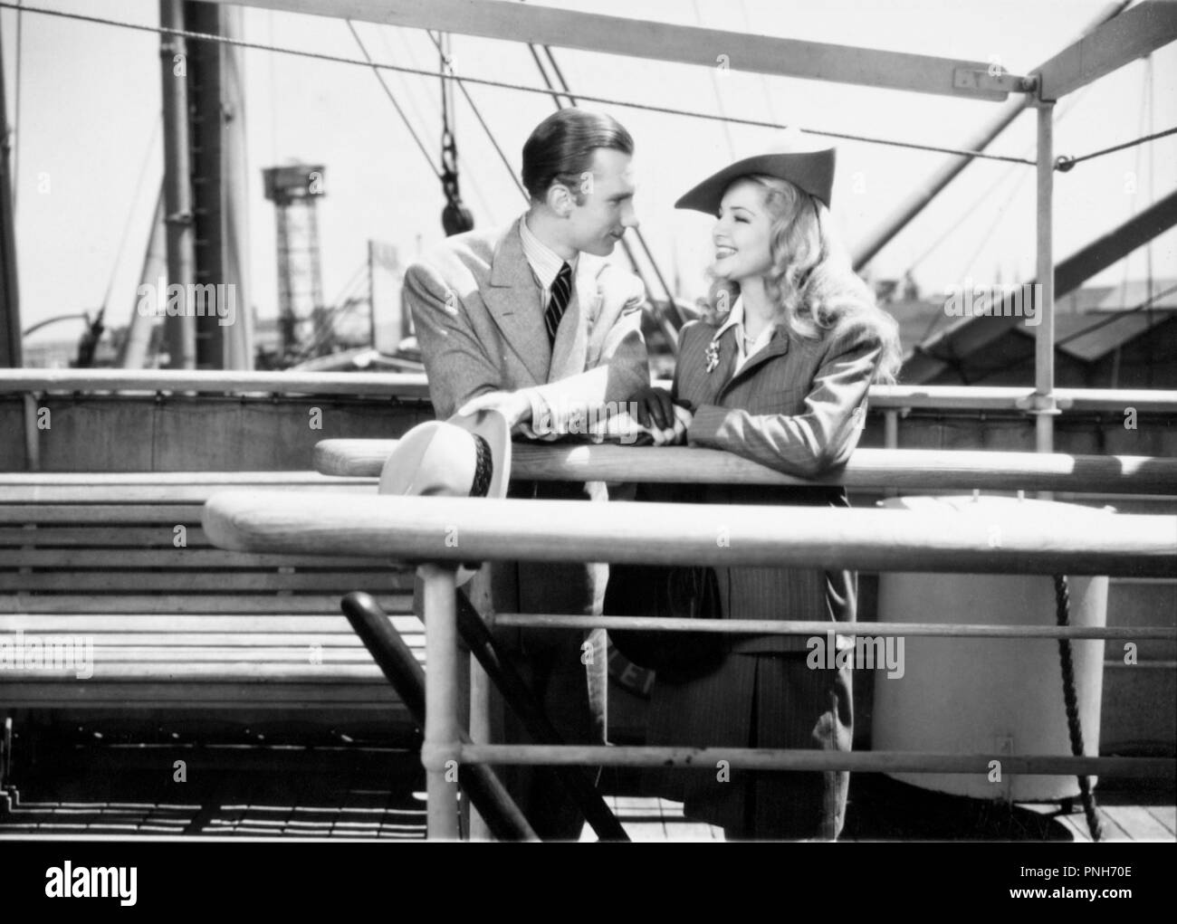 Original film title: SE LE FUE EL NOVIO. English title: SE LE FUE EL NOVIO. Year: 1945. Director: JULIO SALVADOR. Stars: SARA MONTIEL. Stock Photo
