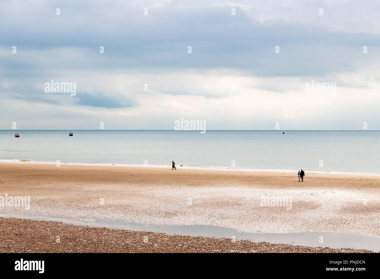 People enjoying the beach At Winchelsea Beach, East Sussex, England. 30 August 2018 Stock Photo