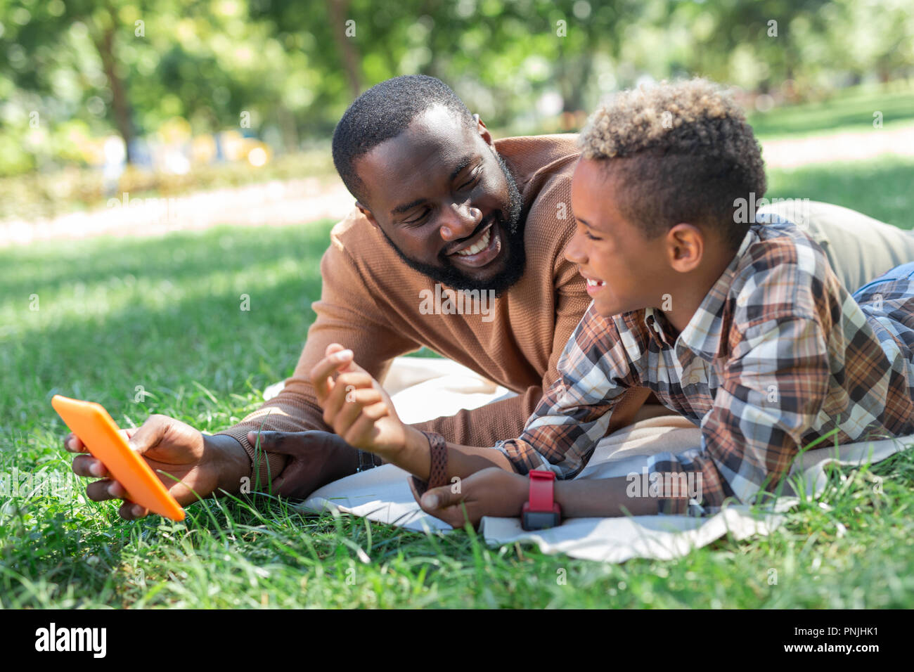 Teen father son talking hi-res stock photography and images - Alamy