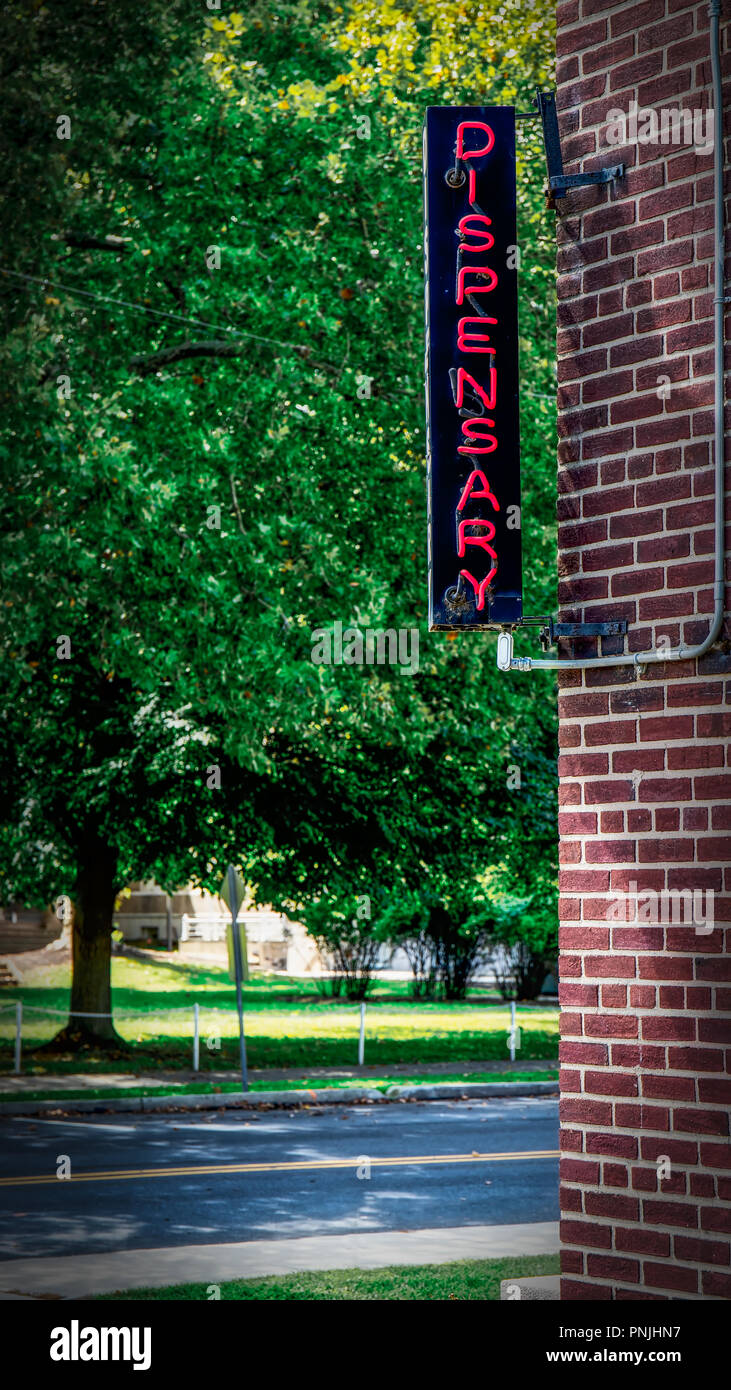 Surgery sign hospital hi-res stock photography and images - Alamy