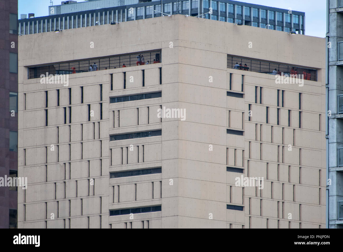 MCC Chicago, Metropolitan Correctional Center, US federal prison, Downtown  Chicago, IL Stock Photo - Alamy