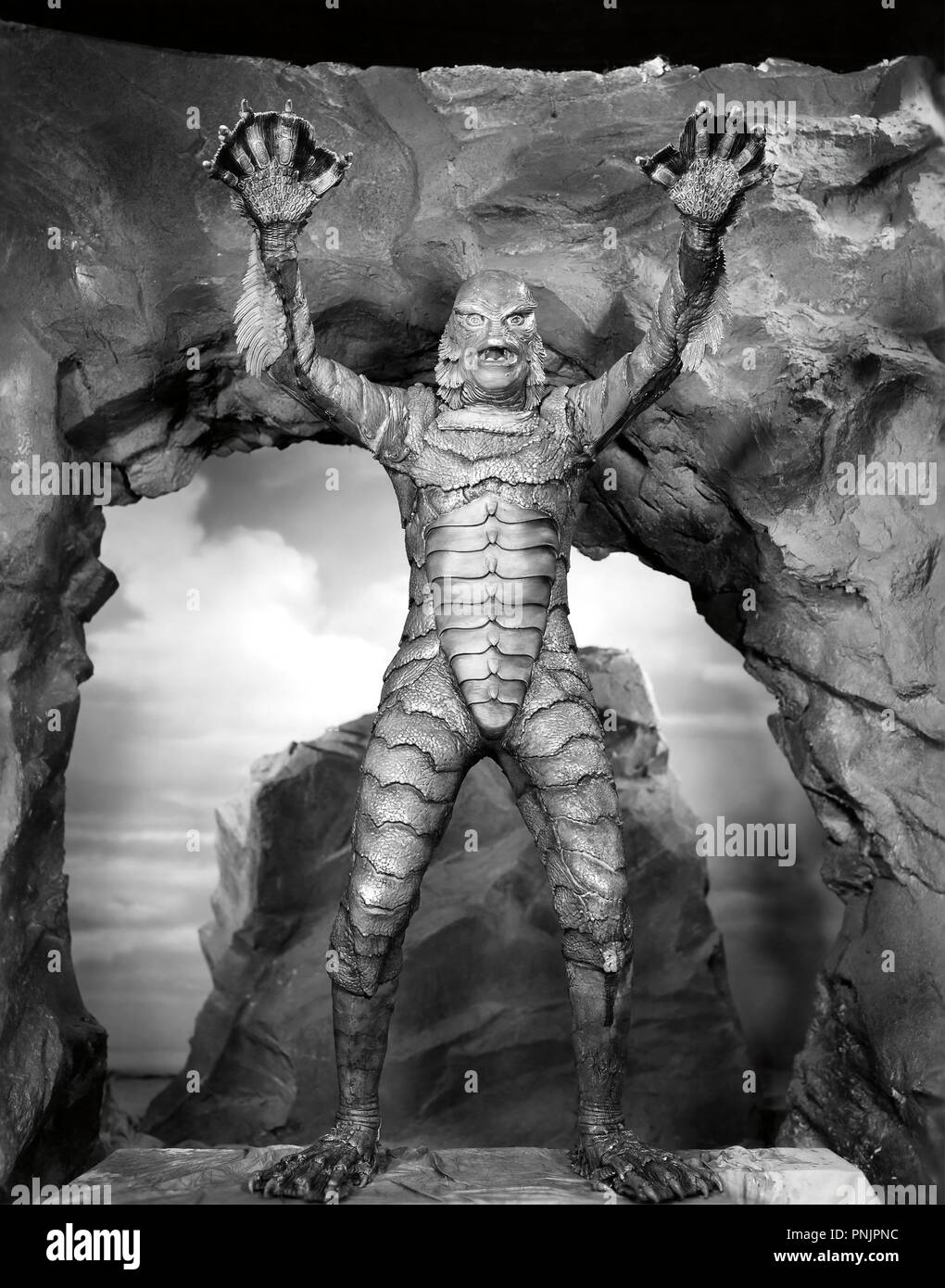 Original film title: CREATURE FROM THE BLACK LAGOON. English title: CREATURE FROM THE BLACK LAGOON. Year: 1954. Director: JACK ARNOLD. Credit: UNIVERSAL PICTURES / Album Stock Photo