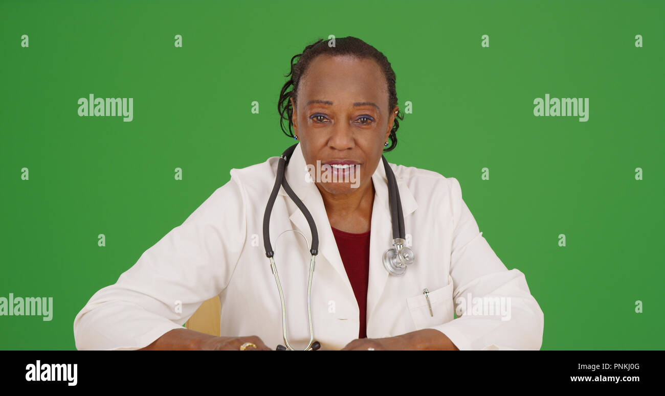 Doctor senior smock white hi-res stock photography and images - Alamy