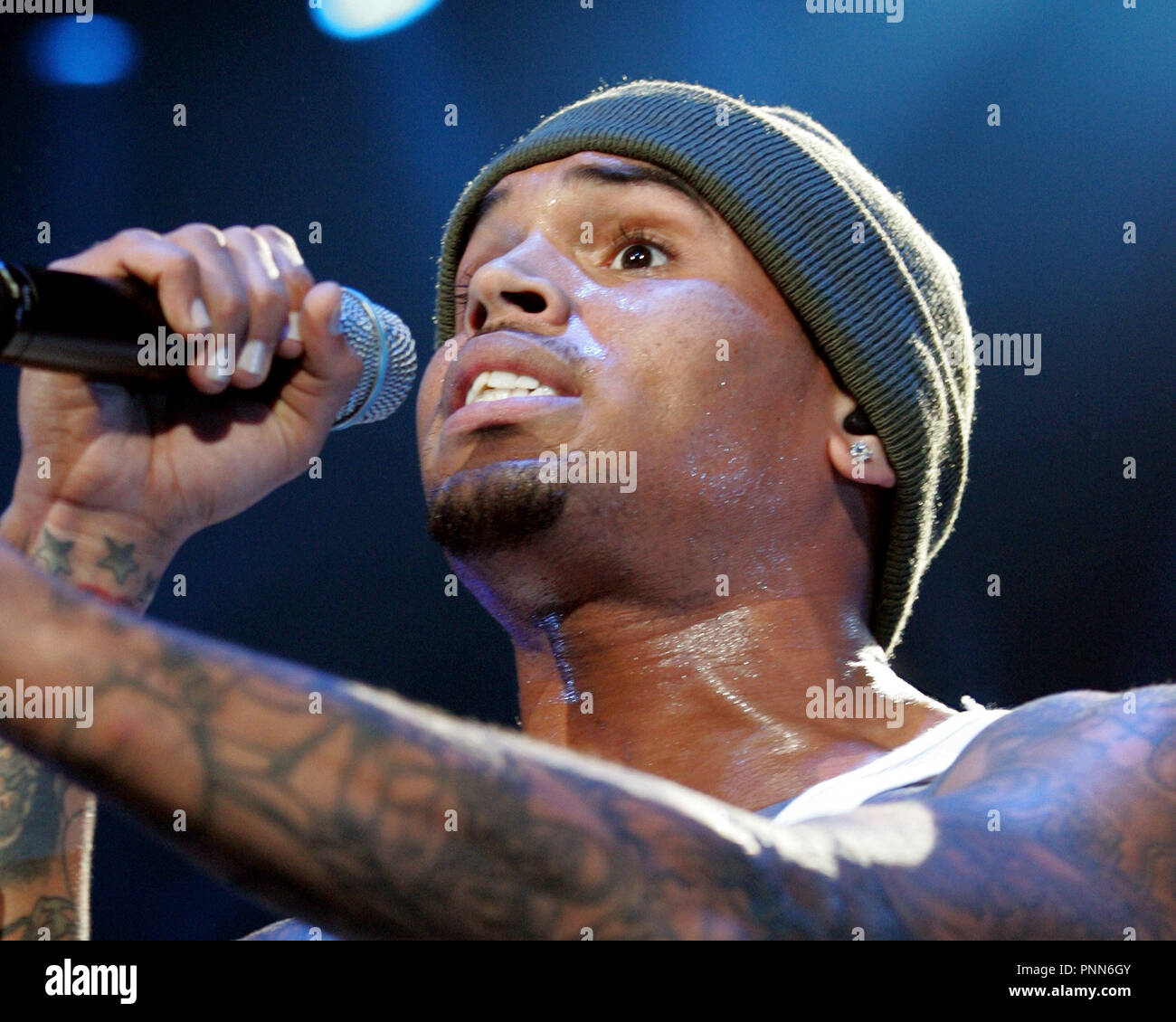 Chris brown singer 2011 hi-res stock photography and images - Alamy