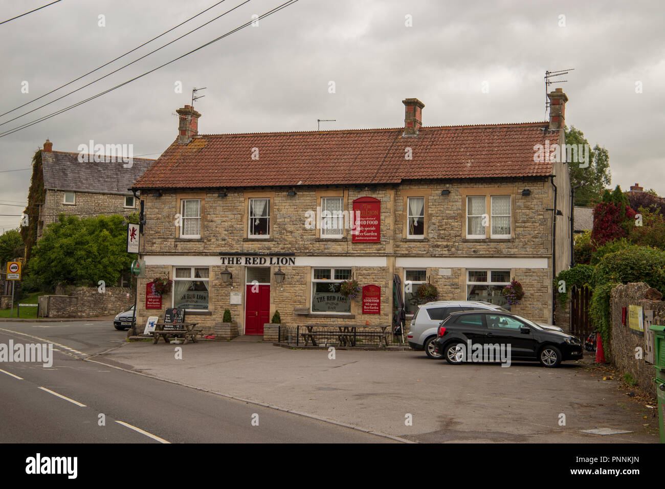 The Red Lion, Public House, Sutton Hill, Sutton Stock Photo Alamy