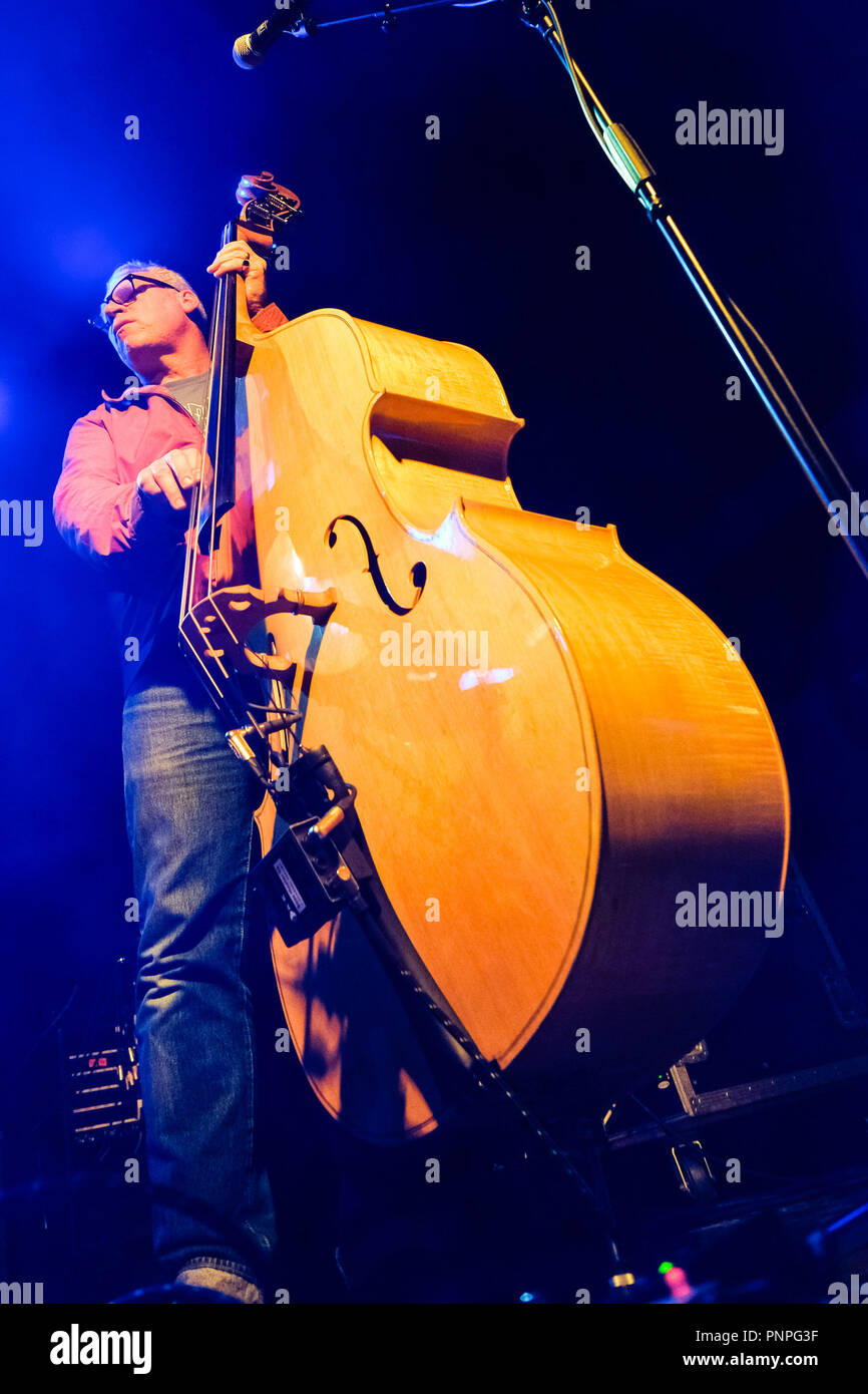 London Uk 21st September 2018 The Dodge Brothers Plays The