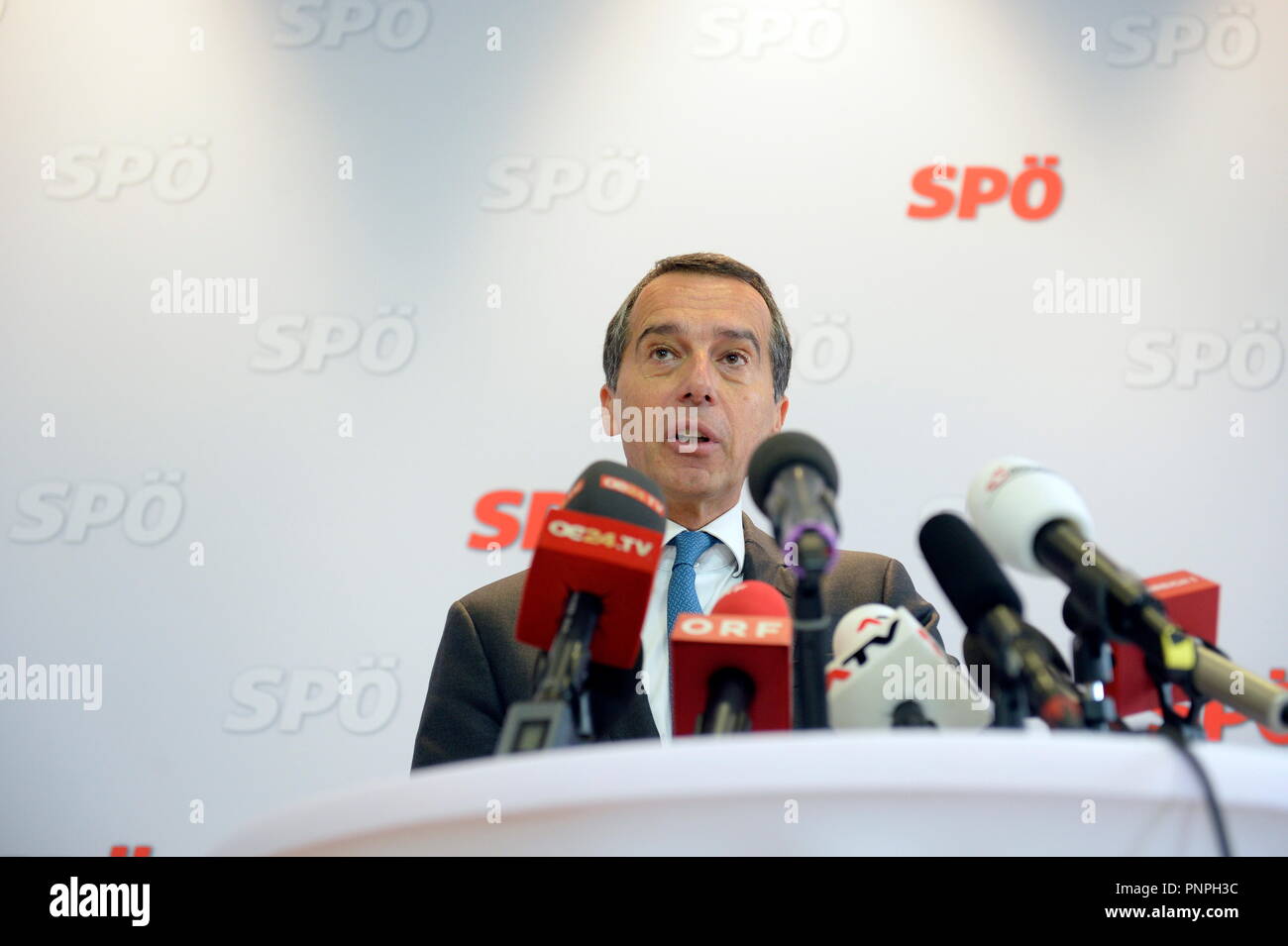Vienna, Austria. September 22, 2018. Press statement by the party chairman of the SPÖ (Social Democratic Party of Austria), Christian Kern. Christian Kern has announced his resignation from the party presidency, possible successor is Pamela Rendi-Wagner. Picture shows former Chancellor Christian Kern.  Credit: Franz Perc / Alamy Live News Stock Photo