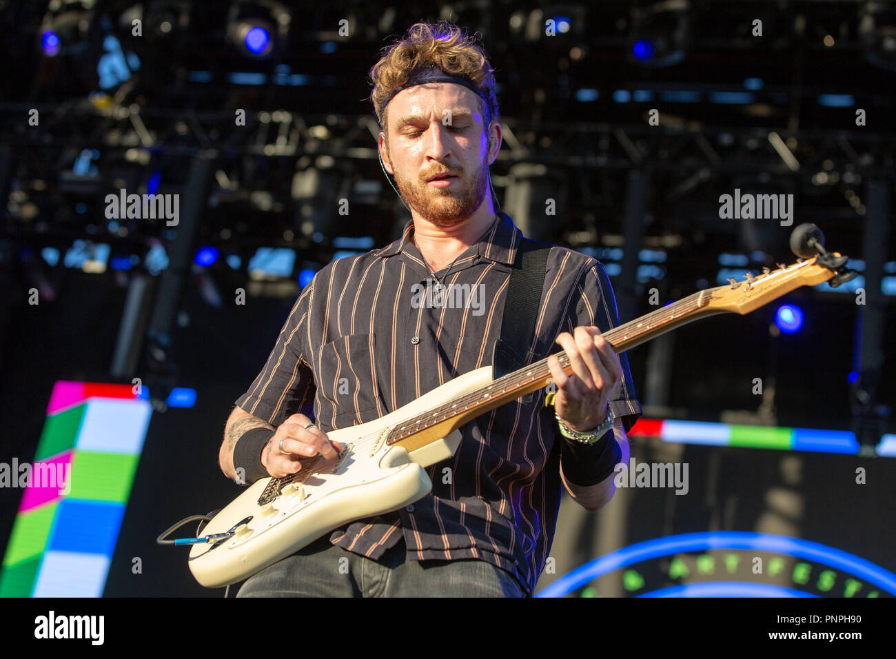 Las Vegas, Nevada, USA. 21st Sep, 2018. TWO FEET (ZACHARY WILLIAM DESS) during Life Is Beautiful Music Festival in Las Vegas, Nevada Credit: Daniel DeSlover/ZUMA Wire/Alamy Live News Stock Photo