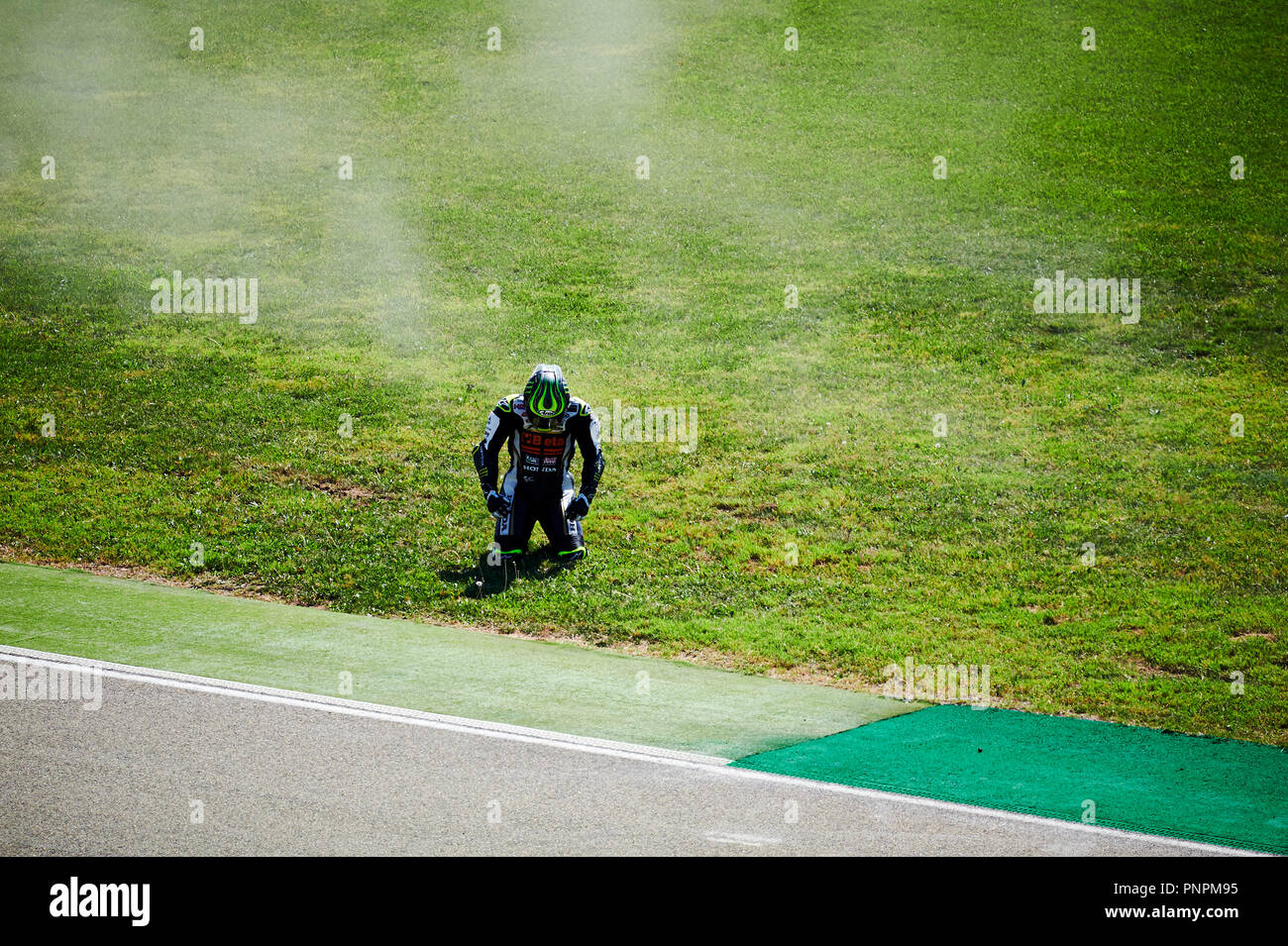 22nd September 2018, Ciudad del Motor de Aragon, Alcaniz, Spain; Motorcycling MotoGP of Aragon, Qualification; Cal Crutchlow of the LCR Honda Motogp Team suffers a fall during the free practice 4 Stock Photo