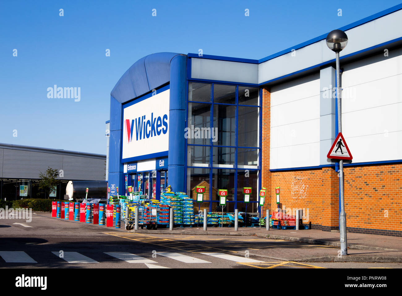 Based in the united kingdom and owned by travis perkins hires stock