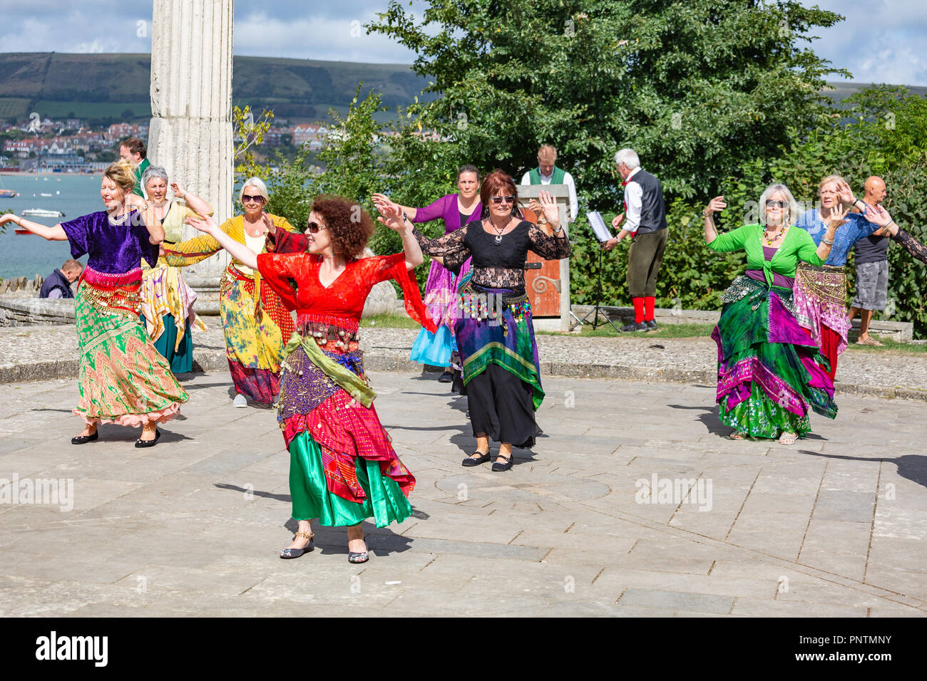 Swanage Folk Festival Sunday 9th September 2018, crowds flock to watch ...