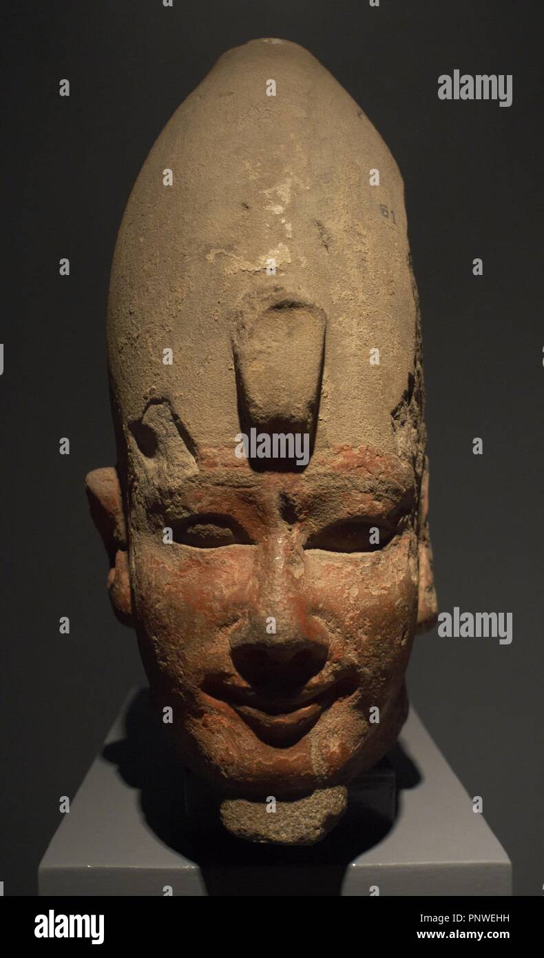 Egyptian Art. Colossal head of Amenhotep I, second pharaoh of the Eighteenth Dynasty. New Kingdom. 1525-1504 BC. From the Temple of Amon (Karnak). Luxor Museum. Egypt. Stock Photo