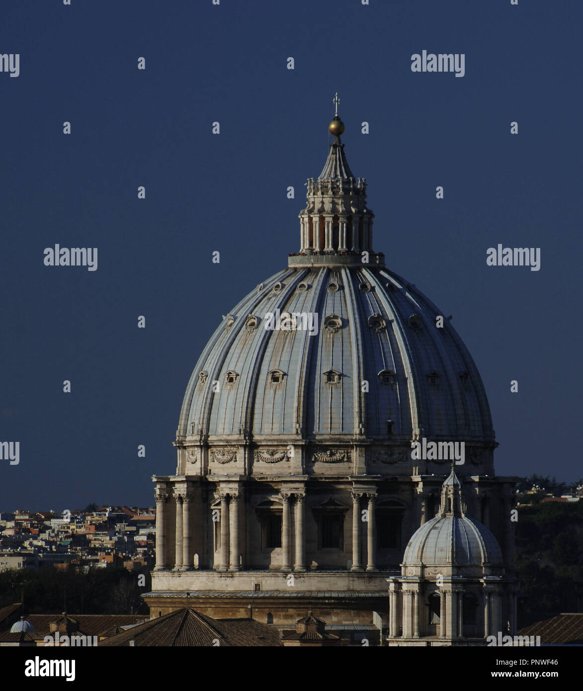 Vatican City. Dome of the Basilica of St. Peter, built by Michelangelo (1475-1564) and completed by Domenico Fontana (1543-1607) and Giacomo della Porta (1540-1602). 16th century. Exterior. Stock Photo