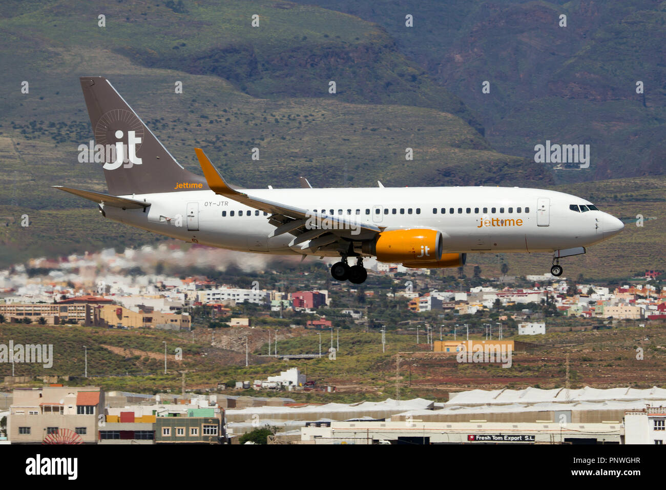 A Jettime Boeing 737-700 seen a few seconds before landing at Gran Canaria, Las Palmas airport. Stock Photo