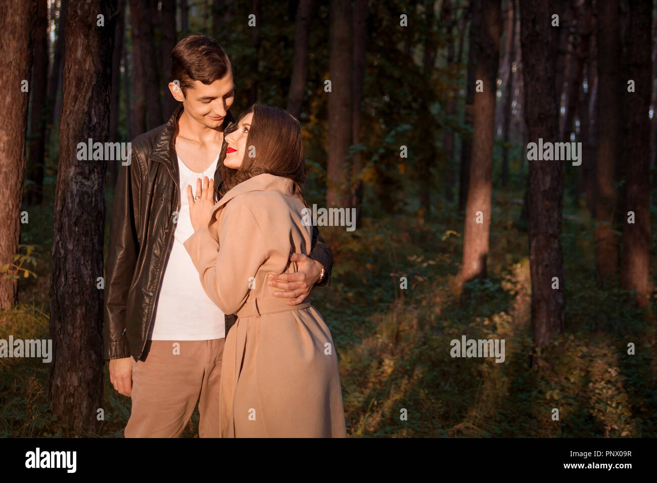 Love couple hugging in nature hi-res stock photography and images - Alamy