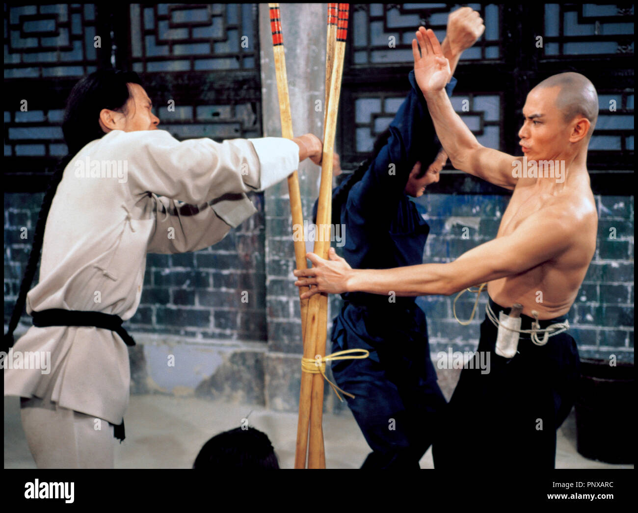 36 ступеней шаолиня gidonline. Возвращение к 36 ступеням шаолиня. Возвращение шаолиня. Возвращение шаолиня. Возвращение к 36 ступеням шаолиня.