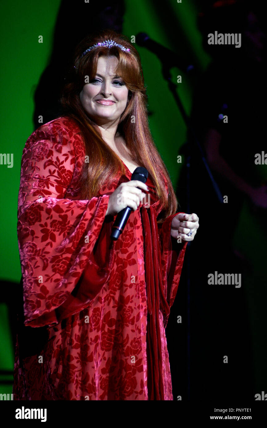 Wynonna judd hi-res stock photography and images - Alamy