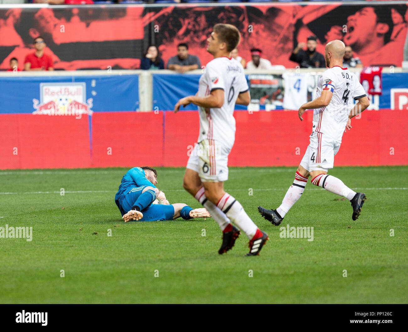 New york red bull jersey hi-res stock photography and images - Page 5 -  Alamy