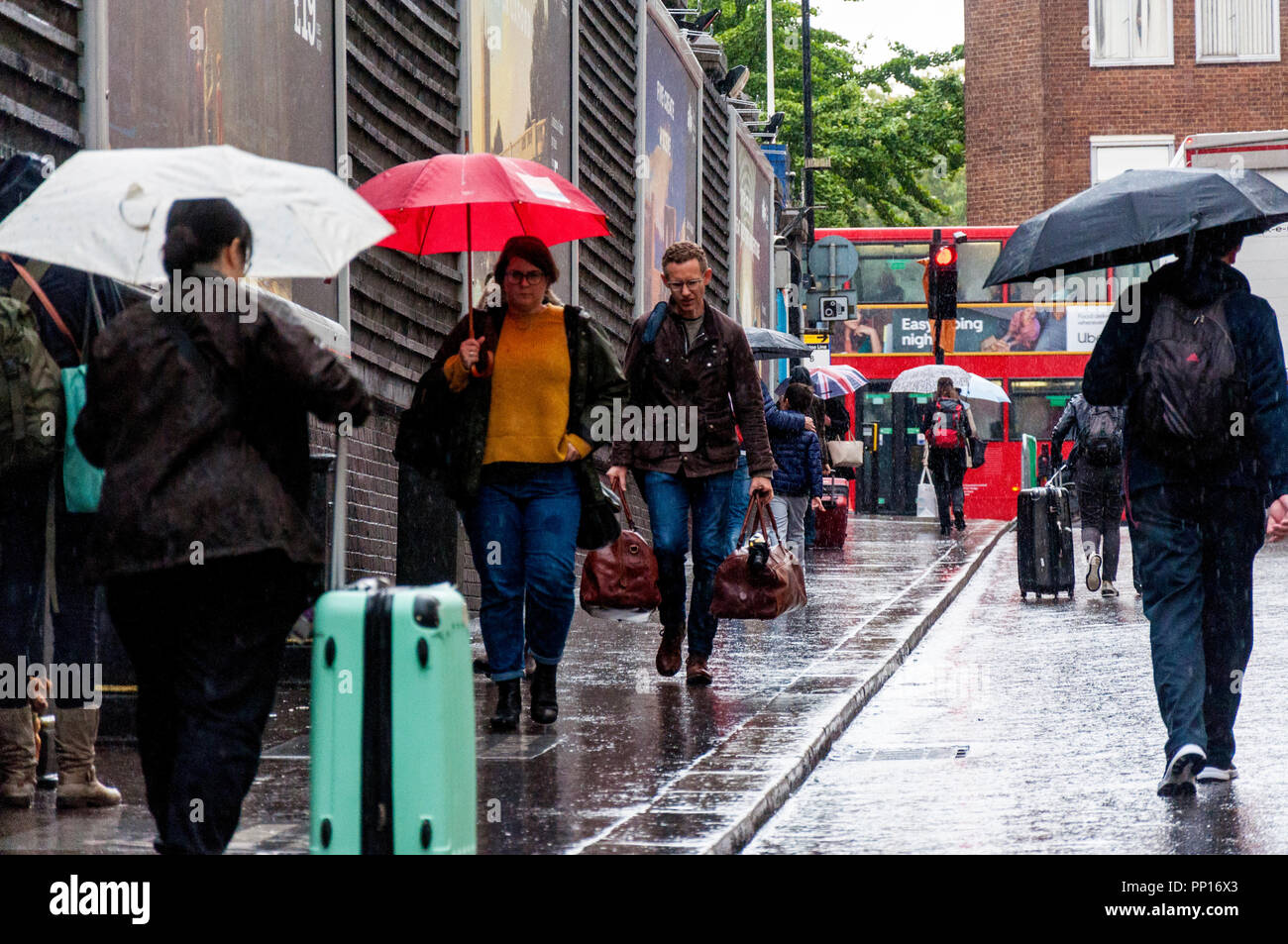 Paddington London Uk Weather 23rd September 2018 People