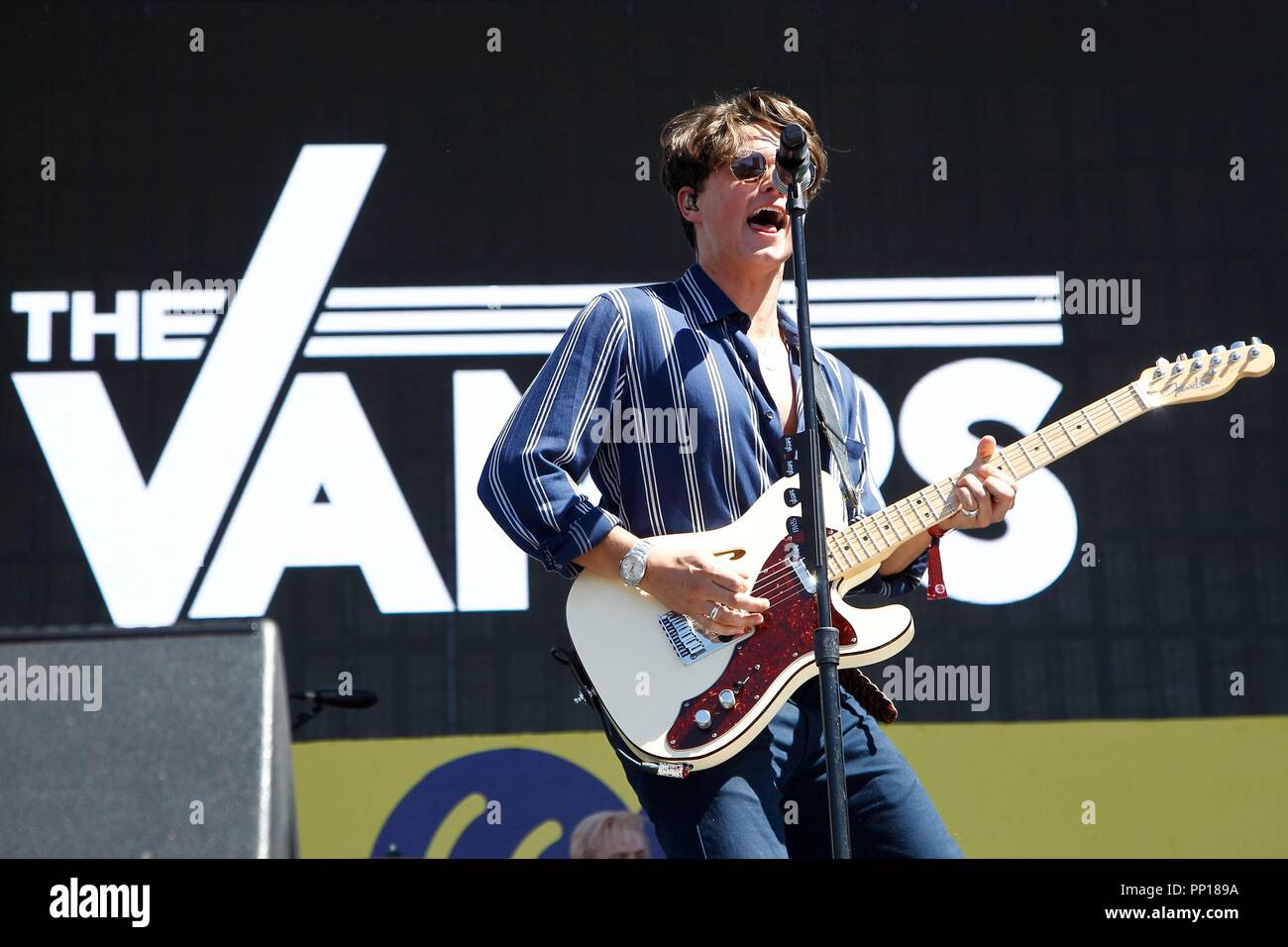 The vamps bradley simpson hi-res stock photography and images - Alamy