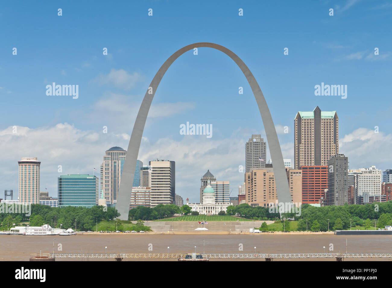 The Gateway Arch and the Downtown St. Louis skyline seen from the Mississippi River Overlook in Malcolm W. Martin Memorial Park. Stock Photo