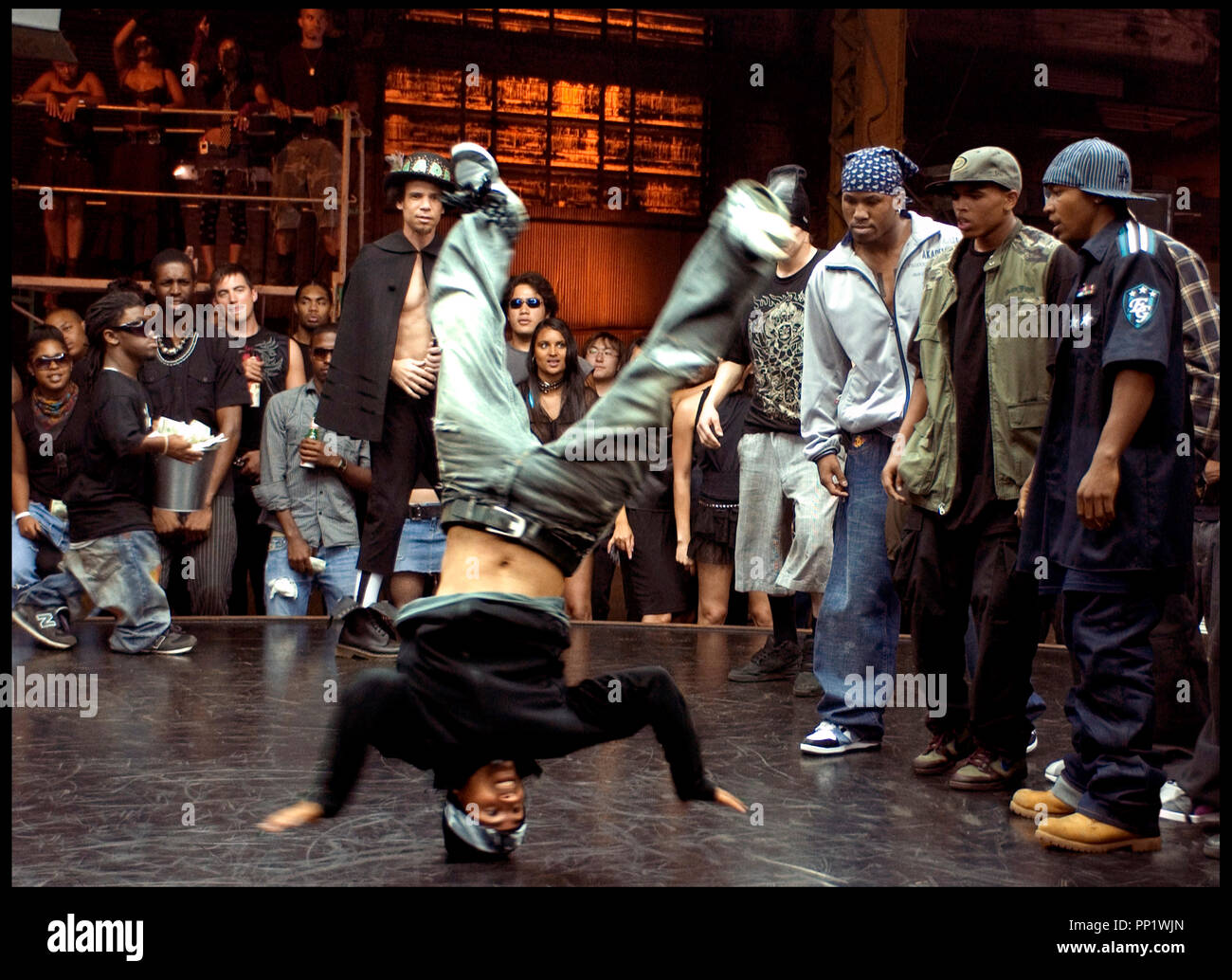 Film De Danse Avec Chris Brown Tourner Stock Photos & Tourner Stock Images - Alamy