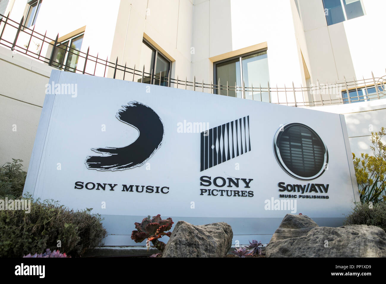 Sony pictures california hi-res stock photography and images - Alamy