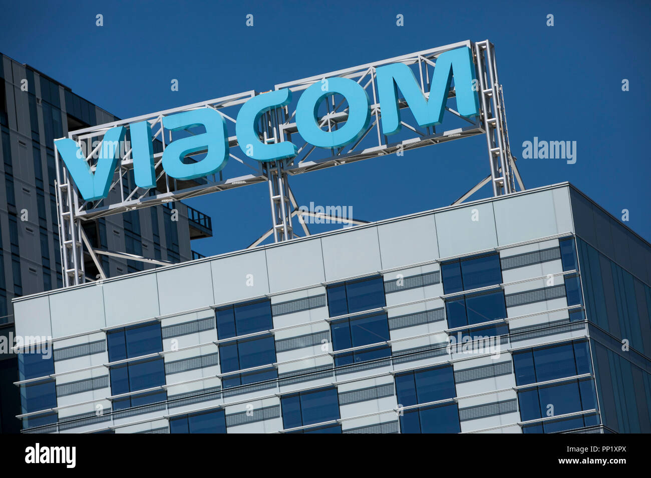 A logo sign outside of a facility occupied by Viacom in Los Angeles, California on September 15, 2018. Stock Photo