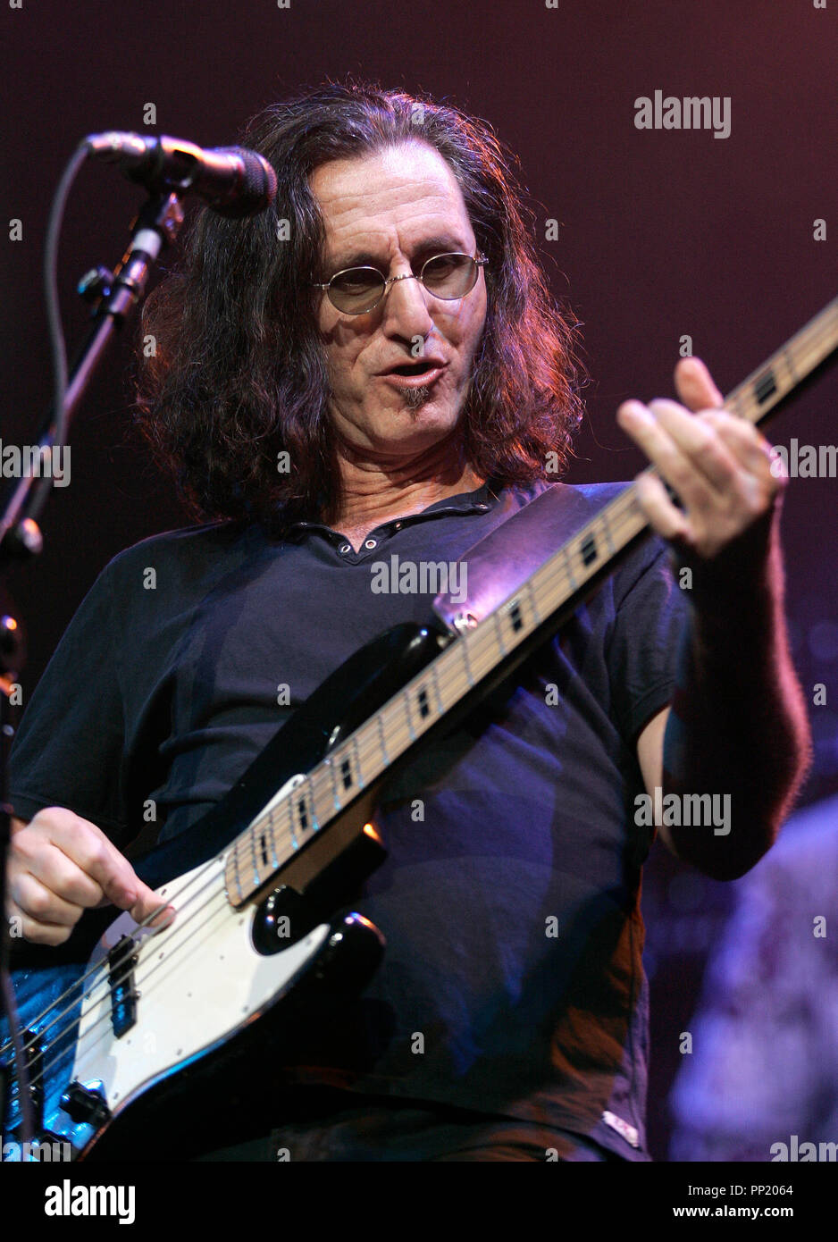 Geddy lee hi-res stock photography and images - Alamy