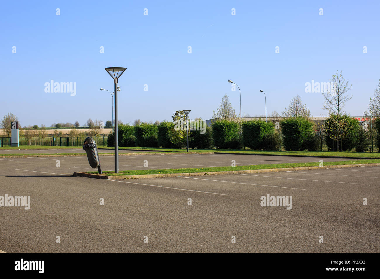 Empty hotel car park hi-res stock photography and images - Alamy